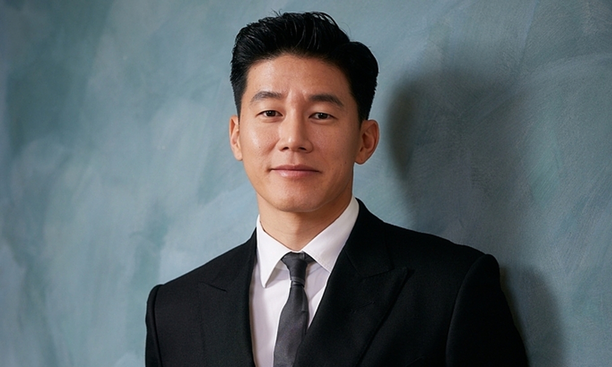 Tài tử Kim Mu Yeol vươn lên từ nghèo khó: góc nhìn mới cho người chơi Việt - hình ảnh - rr88slot.vip Tài tử Kim Mu Yeol vươn lên từ nghèo khó: góc nhìn mới cho người chơi Việt - hình ảnh - rr88slot.vip