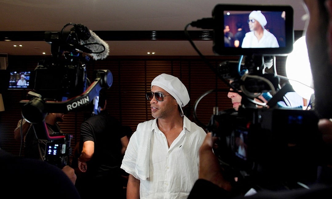 Ronaldinho trở lại sân cỏ ở tuổi 46: Huyền thoại Brazil ký hợp đồng với CLB Ravenna - hình ảnh - rr88slot.vip