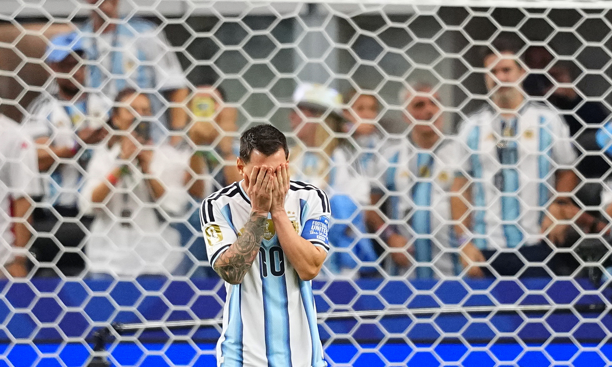 Messi sút hỏng phạt đền nhiều nhất lịch sử World Cup: Cú đá định mệnh và góc nhìn từ RR88 - hình ảnh - rr88slot.vip Messi sút hỏng phạt đền nhiều nhất lịch sử World Cup: Cú đá định mệnh và góc nhìn từ RR88 - hình ảnh - rr88slot.vip