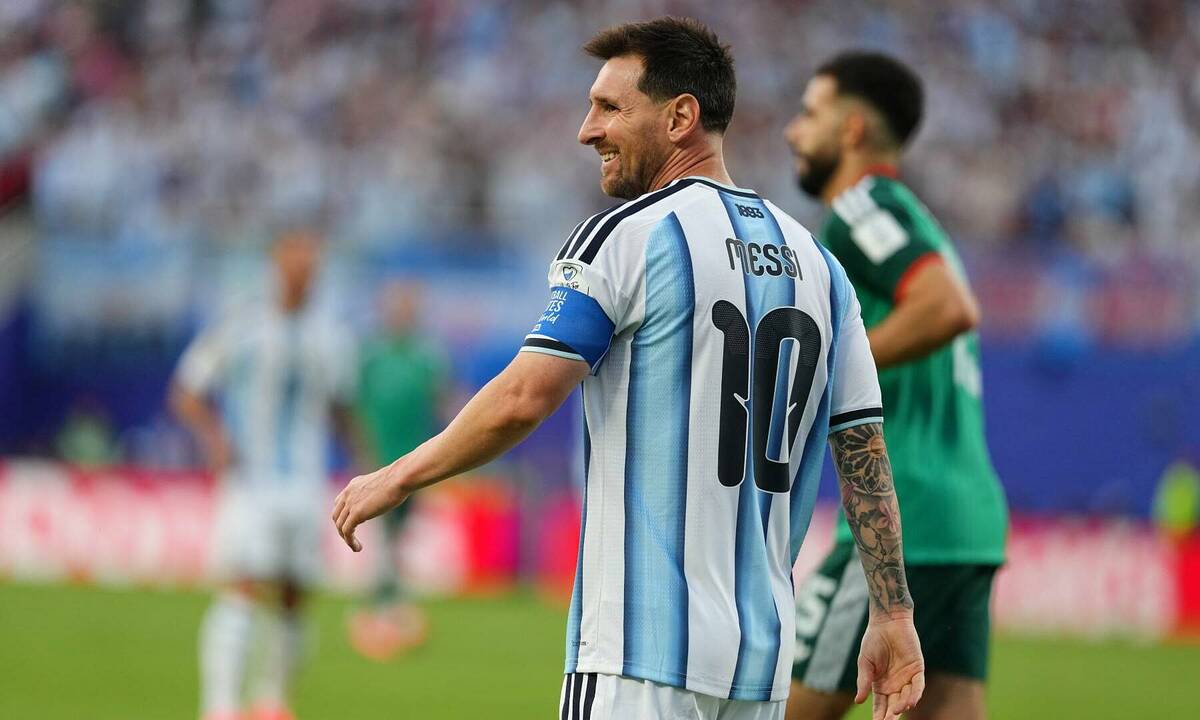 Chiến thuật đi bộ thông minh của Messi gây ấn tượng tại World Cup 2026 - hình ảnh - rr88slot.vip Chiến thuật đi bộ thông minh của Messi gây ấn tượng tại World Cup 2026 - hình ảnh - rr88slot.vip