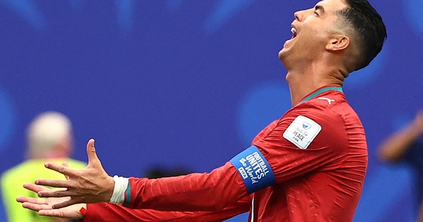 Đến lúc Ronaldo nên ngồi dự bị? - hình ảnh - rr88slot.vip