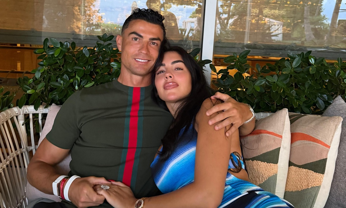 RR88 casino và câu chuyện tình 10 năm của Ronaldo – Georgina - hình ảnh - rr88slot.vip RR88 casino và câu chuyện tình 10 năm của Ronaldo – Georgina - hình ảnh - rr88slot.vip