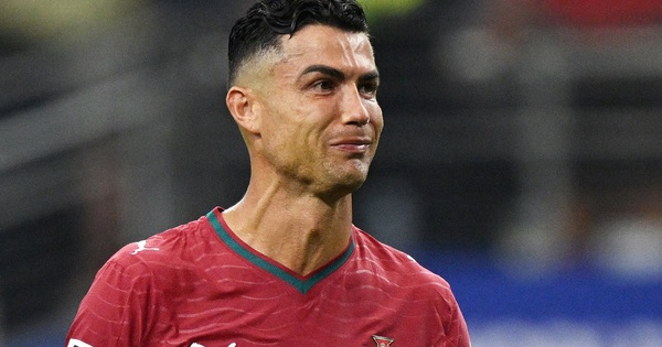 Cá cược thể thao uy tín: Khoảnh khắc Ronaldo nghẹn ngào chia tay World Cup lay động triệu fan - hình ảnh - rr88slot.vip Cá cược thể thao uy tín: Khoảnh khắc Ronaldo nghẹn ngào chia tay World Cup lay động triệu fan - hình ảnh - rr88slot.vip