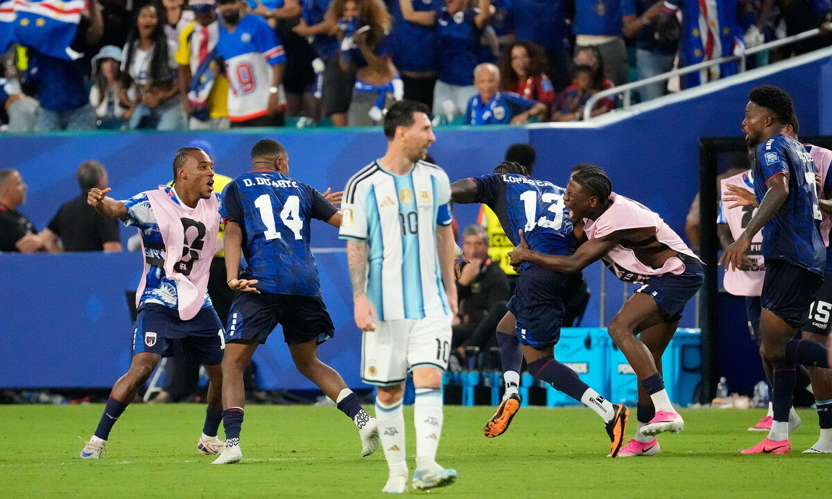 RR88 chính thức: Henry và Ibrahimovic kêu gọi FIFA trao cúp cho Cape Verde sau màn trình diễn ấn tượng - hình ảnh - rr88slot.vip RR88 chính thức: Henry và Ibrahimovic kêu gọi FIFA trao cúp cho Cape Verde sau màn trình diễn ấn tượng - hình ảnh - rr88slot.vip