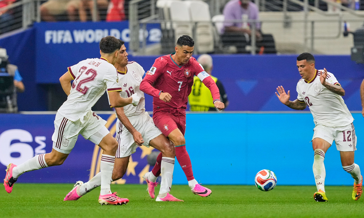 Thưởng tân thủ RR88: Cơ hội giải trí sau trận thua của Ronaldo tại World Cup 2026 - hình ảnh - rr88slot.vip Thưởng tân thủ RR88: Cơ hội giải trí sau trận thua của Ronaldo tại World Cup 2026 - hình ảnh - rr88slot.vip